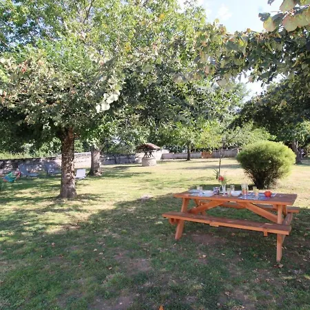 Casa vacanze Maison Renovee Avec Grand Jardin, Activites Nautiques Et Randonnees A Proximite - Fr-1-742-526 *